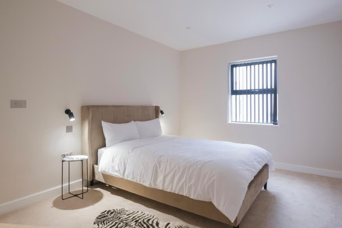 Charming 1-Bedroom Apartment In Leeds City Centre Perfect For Couples Or Solo Travelers Exterior photo